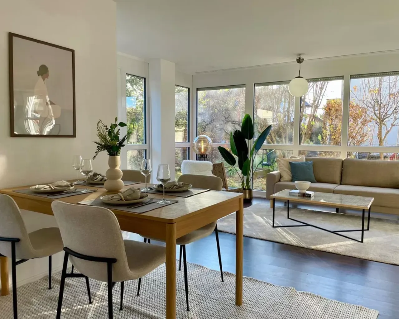 Sonnenlicht inklusive: wunderschöne 4-Zimmer-Maisonettewohnung mit modernem Bad