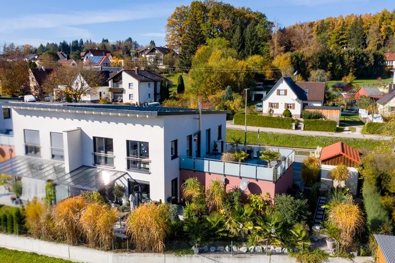 Moderne Doppelhaushälfte mit wunderschöner Terrasse
